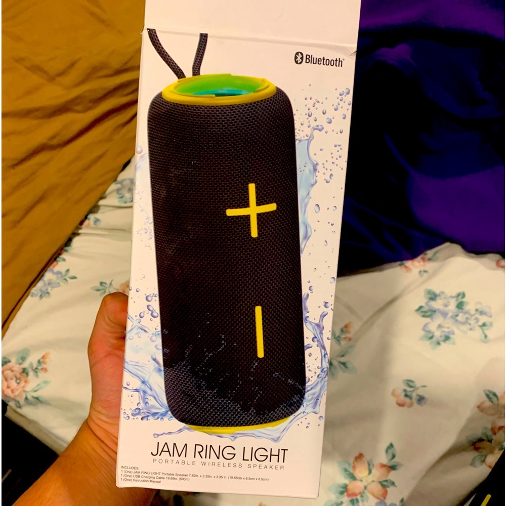 Cooler black 10 bucks lmk